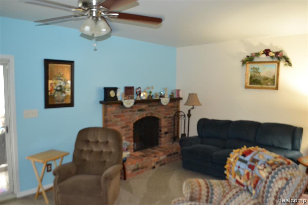 5448 FAIRVIEW Drive, Grand Blanc, MI 48439 — Photo 10