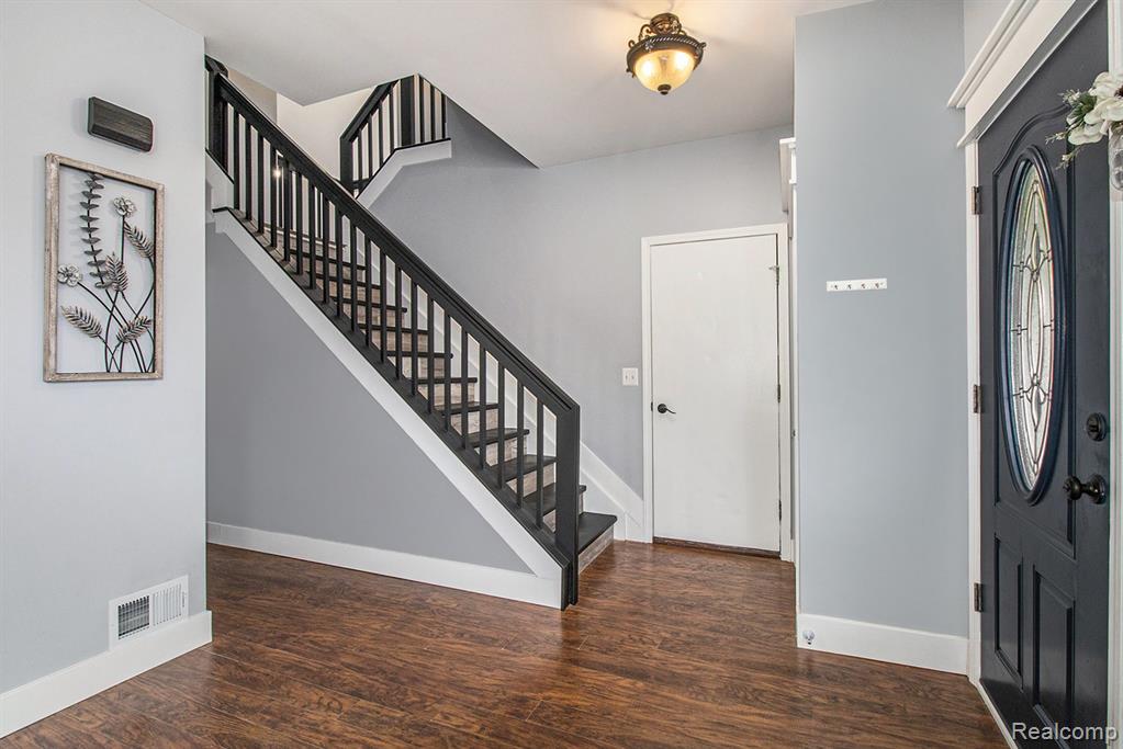 3289 Hilltop Drive, Holly, MI 48442 — Photo 5