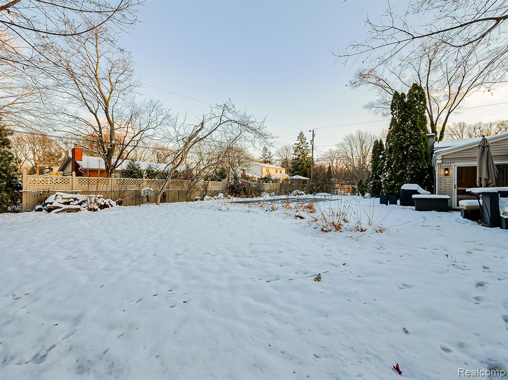 3730 Eastbourne Drive, Troy, MI 48084 — Photo 44