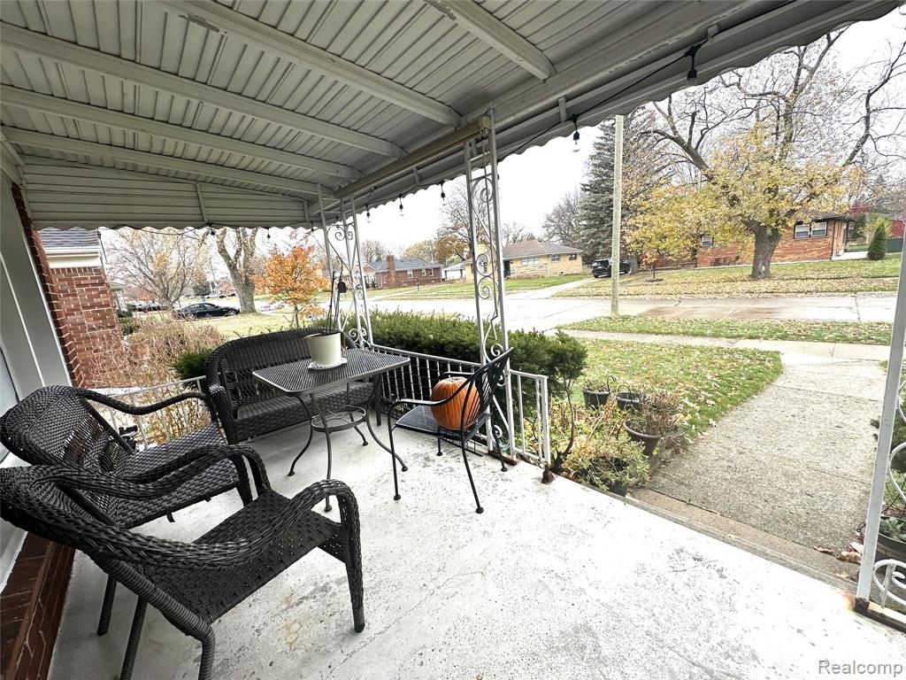 7476 Nightingale Street, Dearborn Heights, MI 48127 — Photo 32