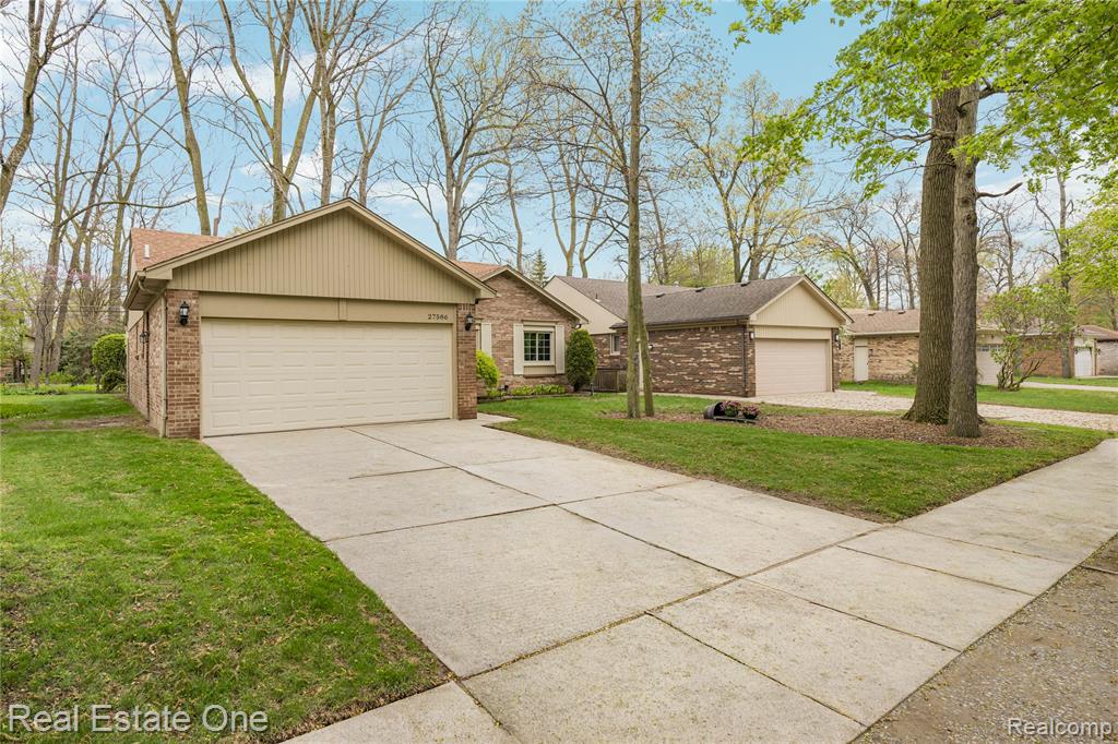 27586 David Givens Street, Warren, MI 48092 — Photo 4