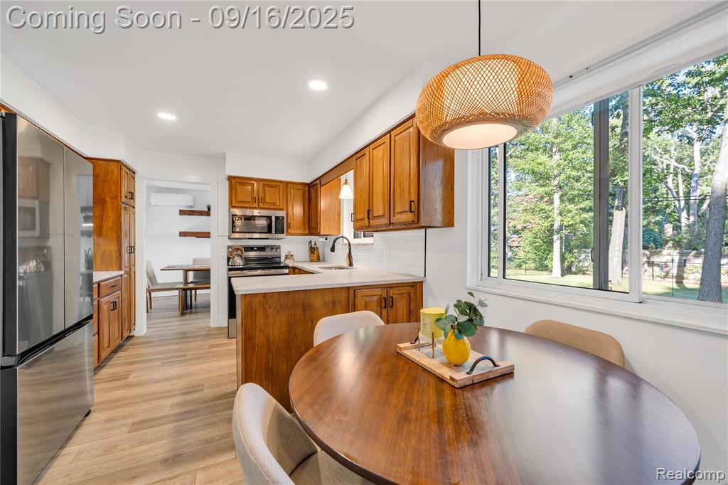 5920 Warbler Drive, Clarkston, MI — Photo 18