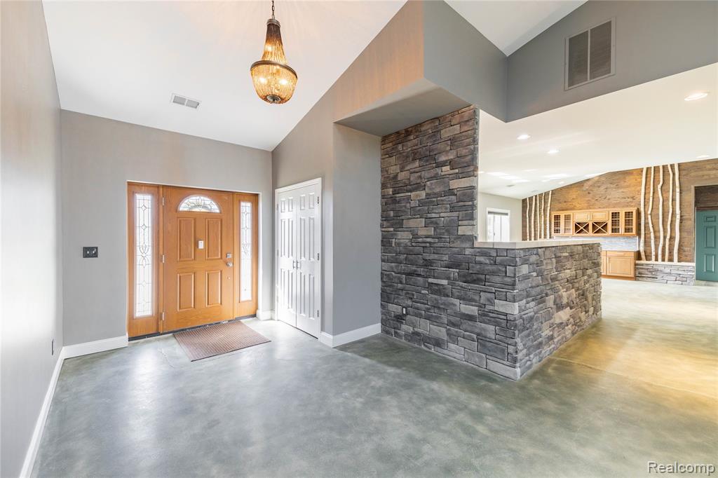 21527 Parke Lane, Grosse Ile, MI 48138 — Photo 3