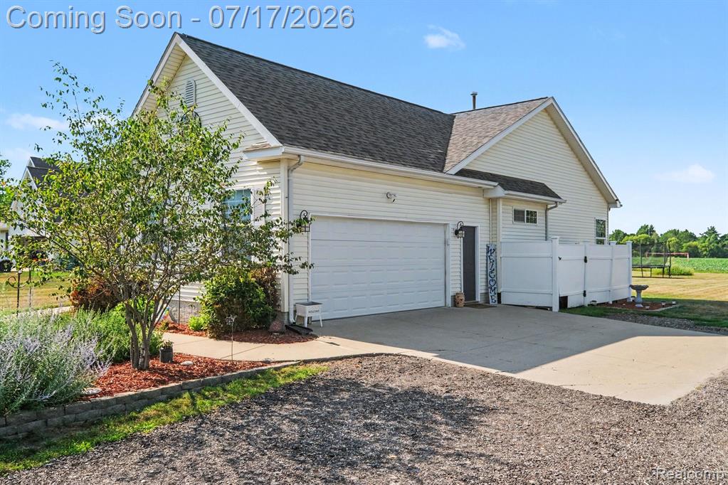 9074 Grand Blanc Road, Gaines Vlg, MI 48436 — Photo 20