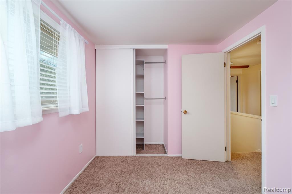 44114 Somerset Square, Canton, MI 48187 — Photo 22
