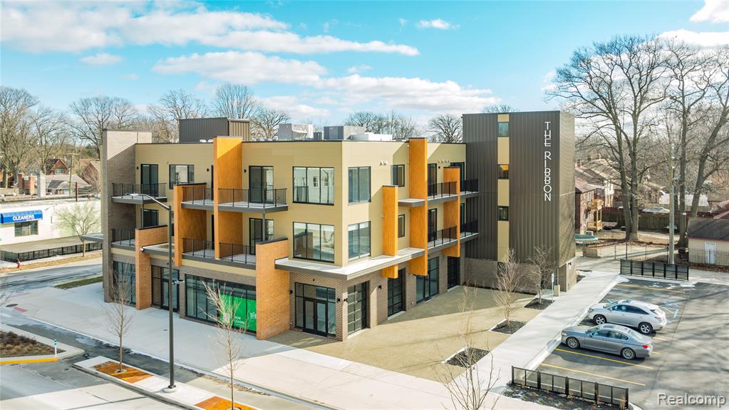 16530 E Warren Avenue, Detroit, MI 48224