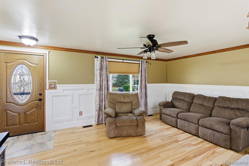9358 Karen Street, Romulus, MI 48174 — Photo 4