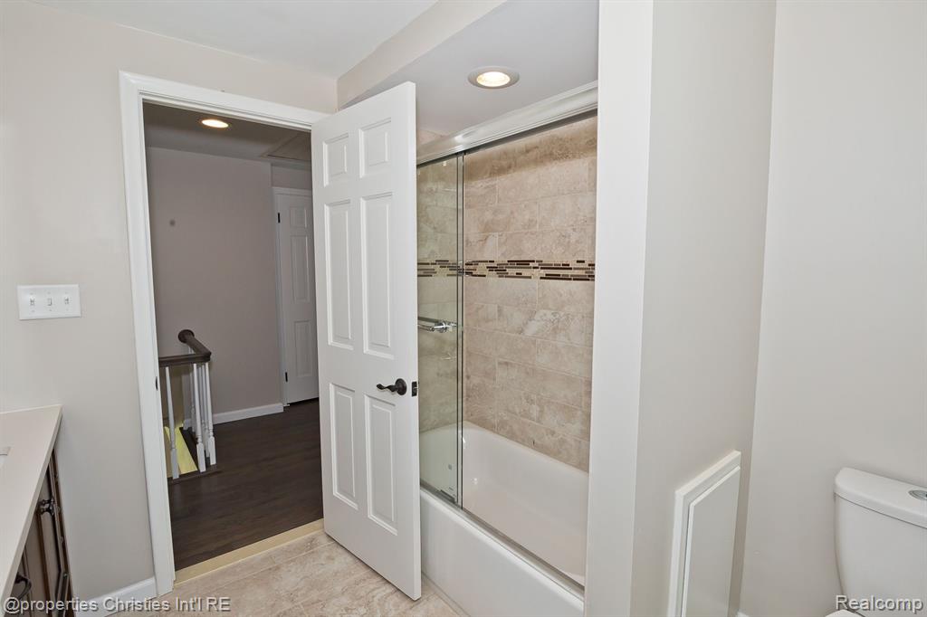 5582 NORTHCOTE, West Bloomfield, MI — Photo 52