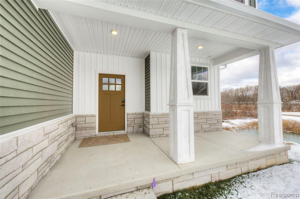 676 ROUND ROCK DR, Howell, MI 48843 — Photo 2