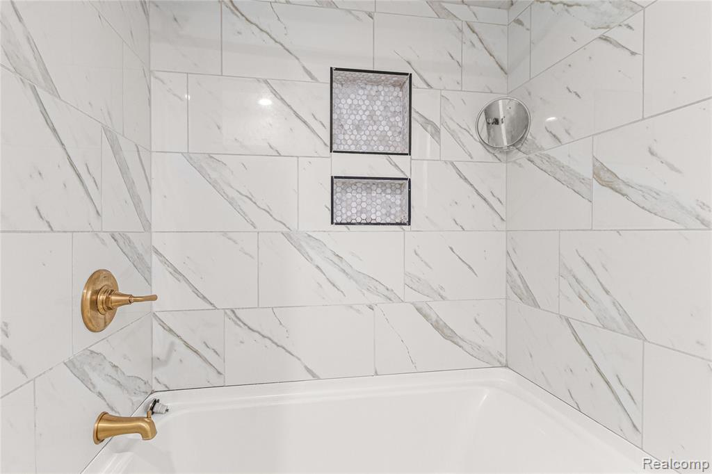 7148 Plainfield Street, Dearborn Heights, MI 48127 — Photo 22