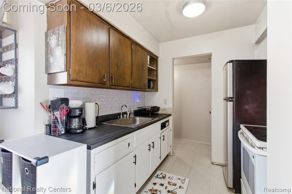 8095 Coventry Street, Westland, MI — Photo 9