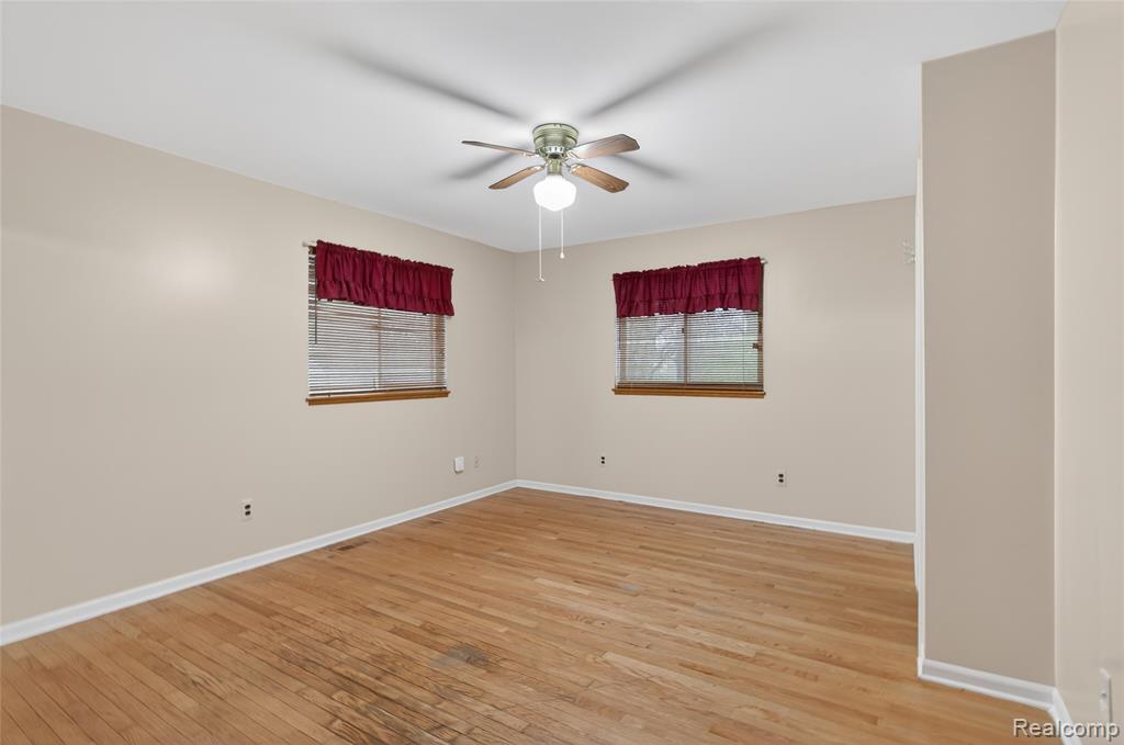8360 Arlis Street, Commerce Twp, MI 48382 — Photo 32
