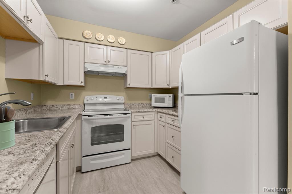 45 GEORGETOWN, Dearborn, MI 48126 — Photo 12