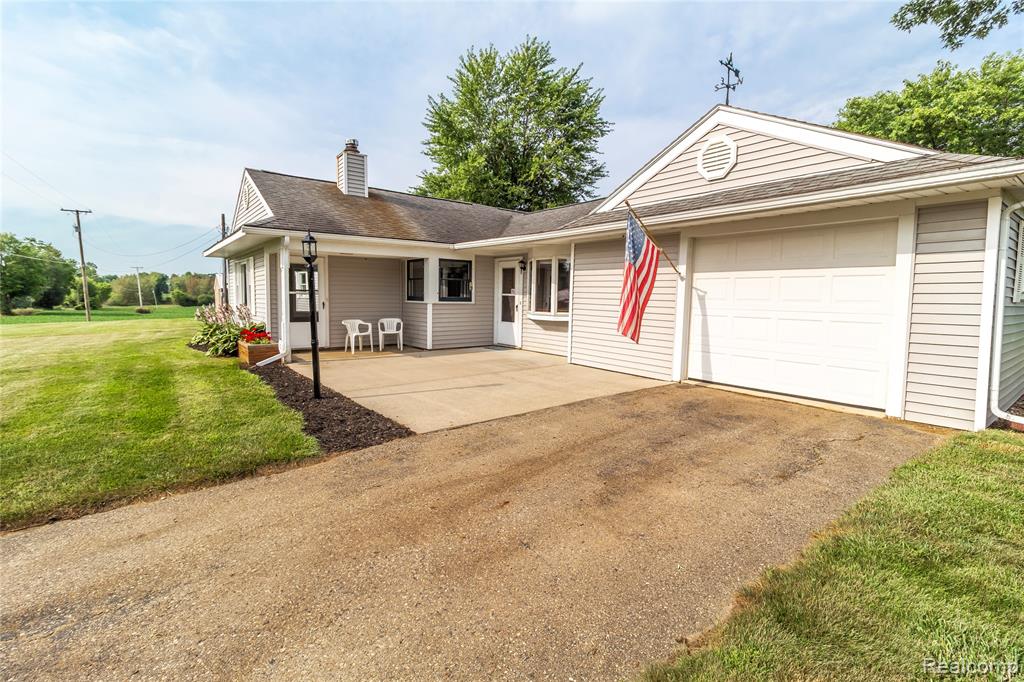 9197 Henderson Road, Otisville, MI 48463 — Photo 46