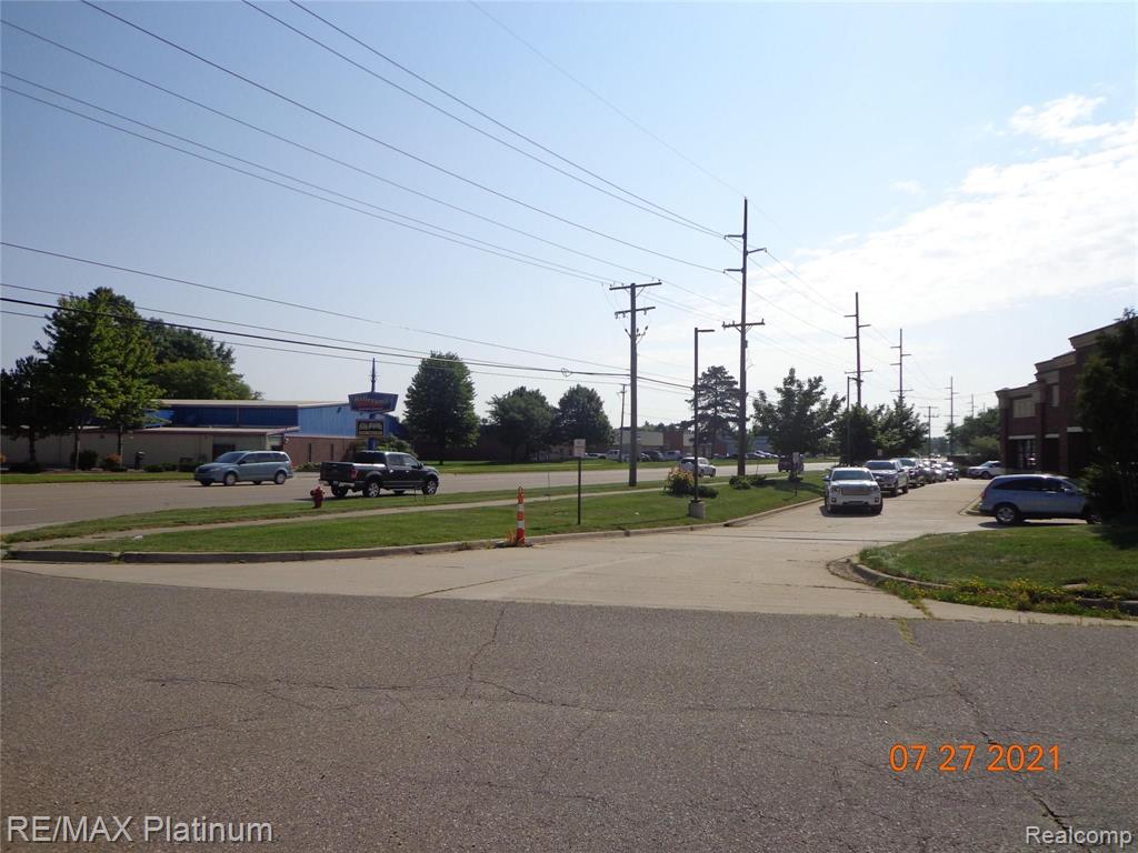 6920 W. GRAND RIVER, Brighton, MI 48114 — Photo 5