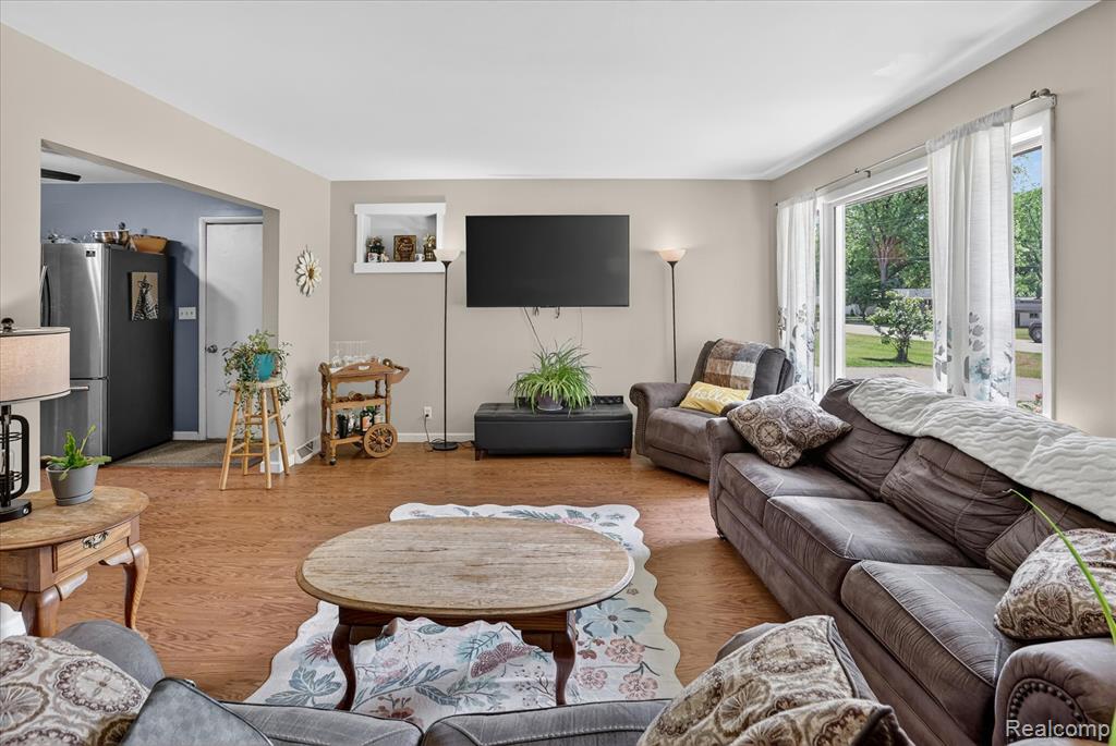 1027 Valley Drive, Caro, MI 48723 — Photo 6