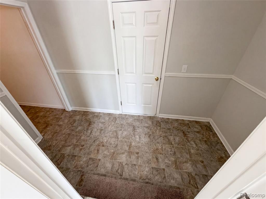 42824 Greystone Drive, Sterling Heights, MI 48313 — Photo 31