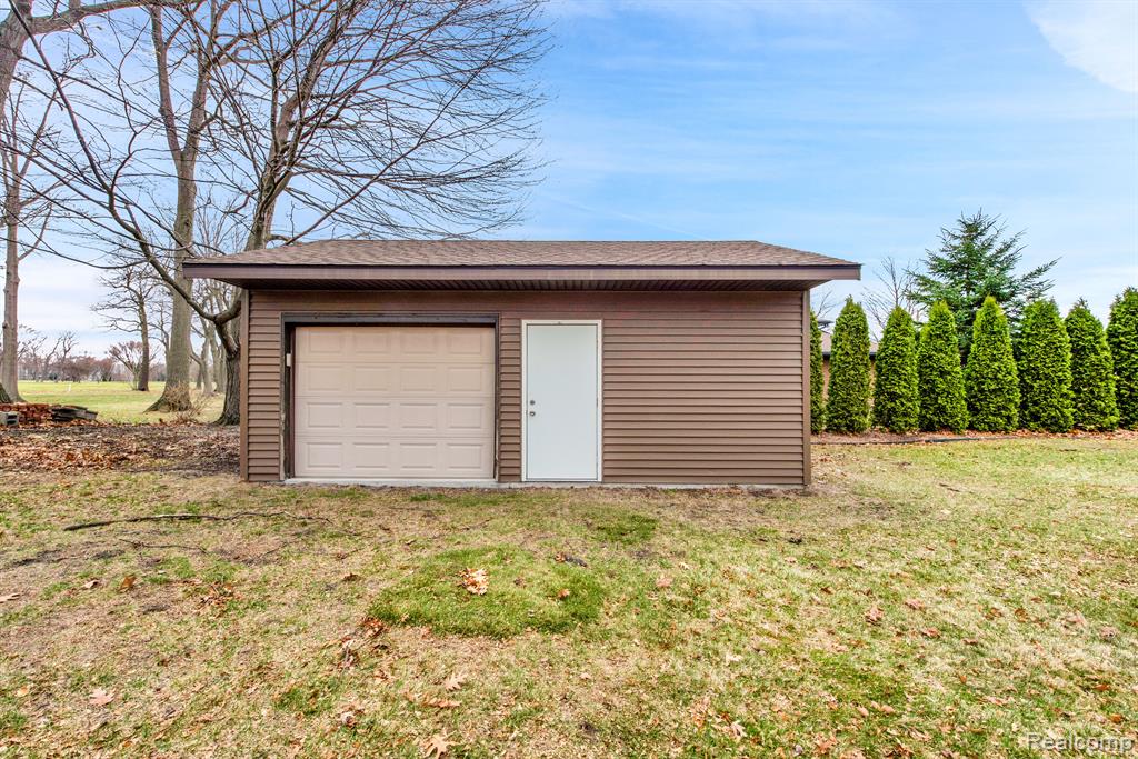 4125 FAIRWAY Drive, Fort Gratiot, MI 48059 — Photo 9