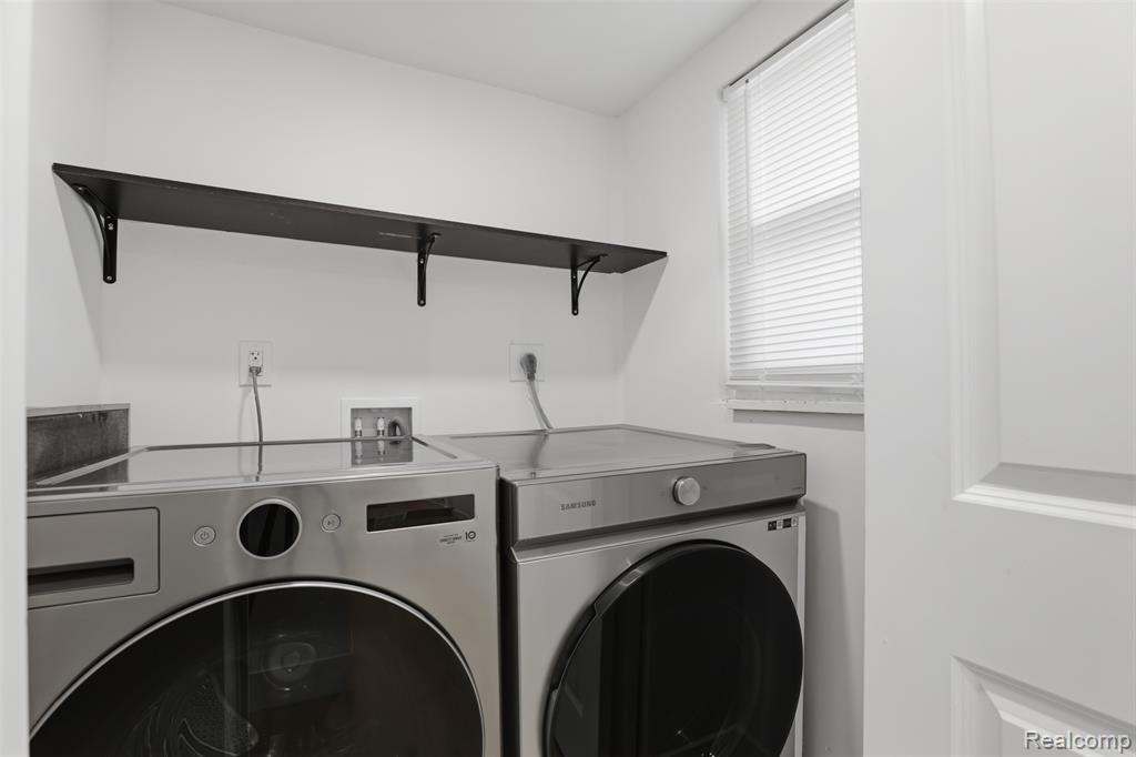18001 Elizabeth Street, Roseville, MI 48066 — Photo 24