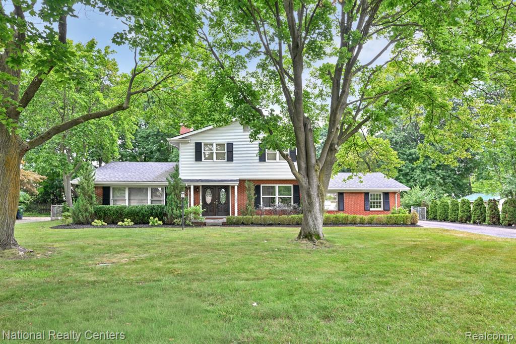 585 S Sheldon Road, Plymouth, MI 48170