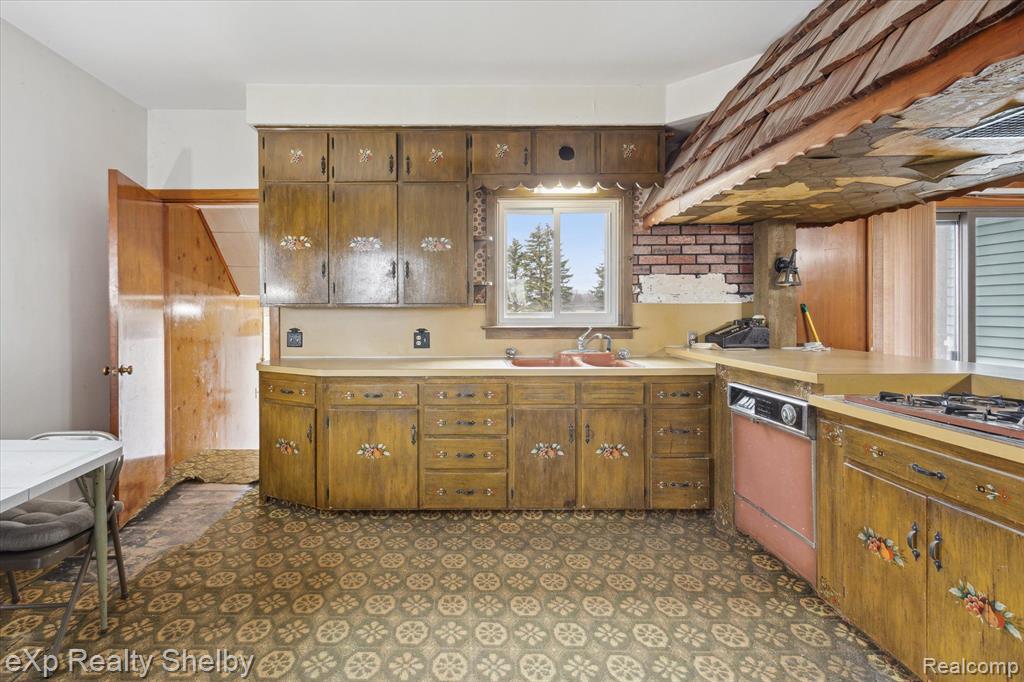 8433 W SANILAC Road, Vassar, MI 48768 — Photo 9