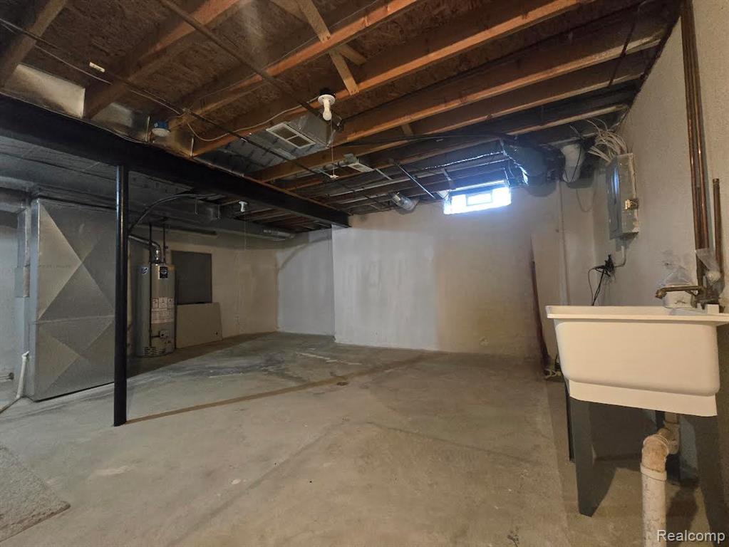 4351 Hunters Circle W, Canton, MI 48188 — Photo 24