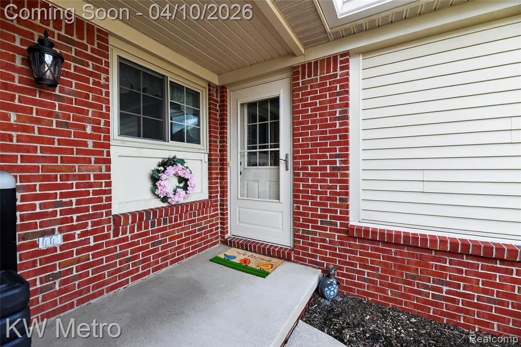 4662 Summer Ridge Drive, Howell, MI 48843 — Photo 3