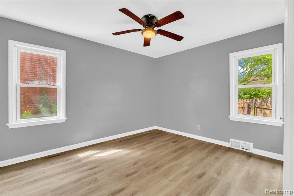 15275 Eastburn Street, Detroit, MI 48205 — Photo 15