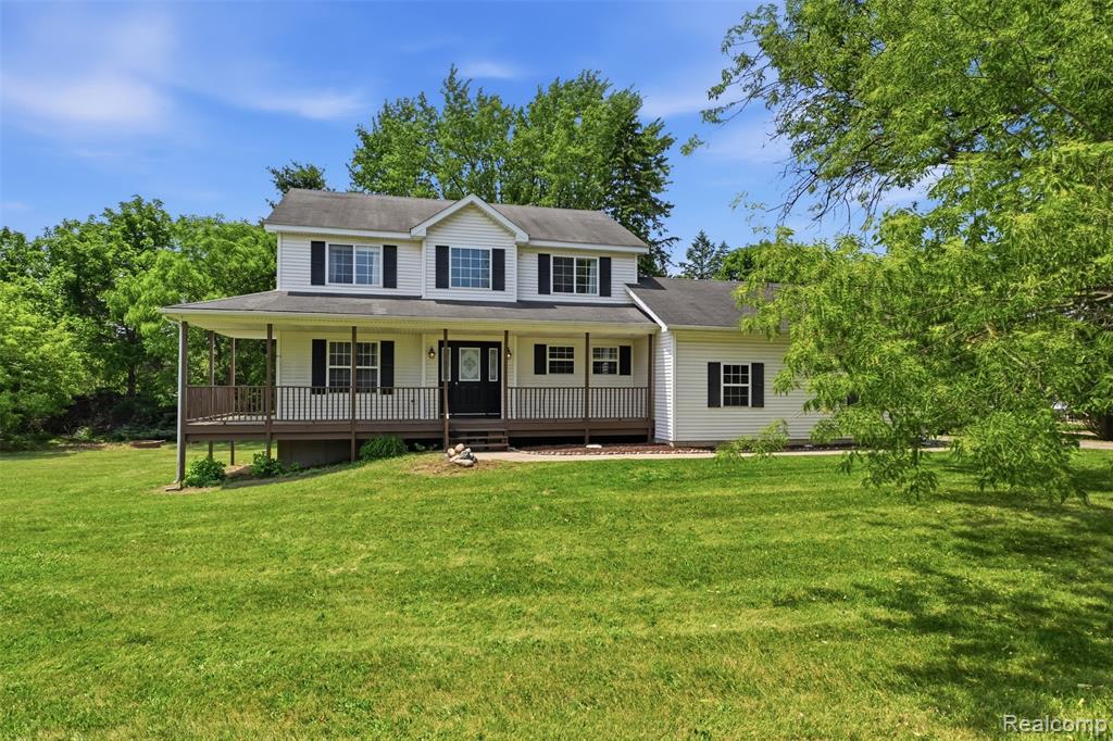 4482 Pleasant Valley Road, Brighton, MI 48114 — front exterior