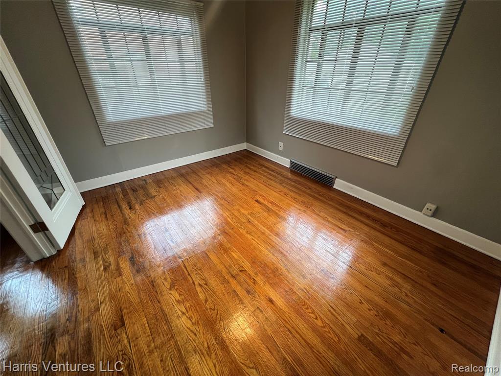 9527 E Outer Drive, Detroit, MI 48213 — Photo 14