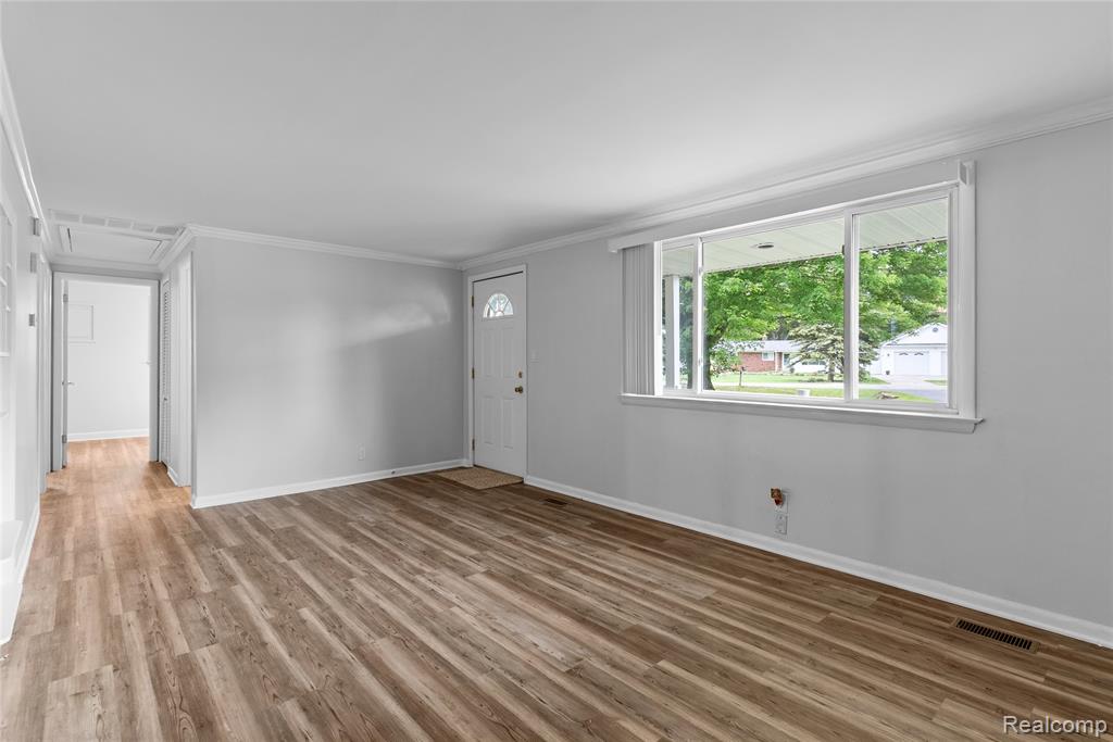 11413 Berkshire Drive, Clio, MI 48420 — Photo 13