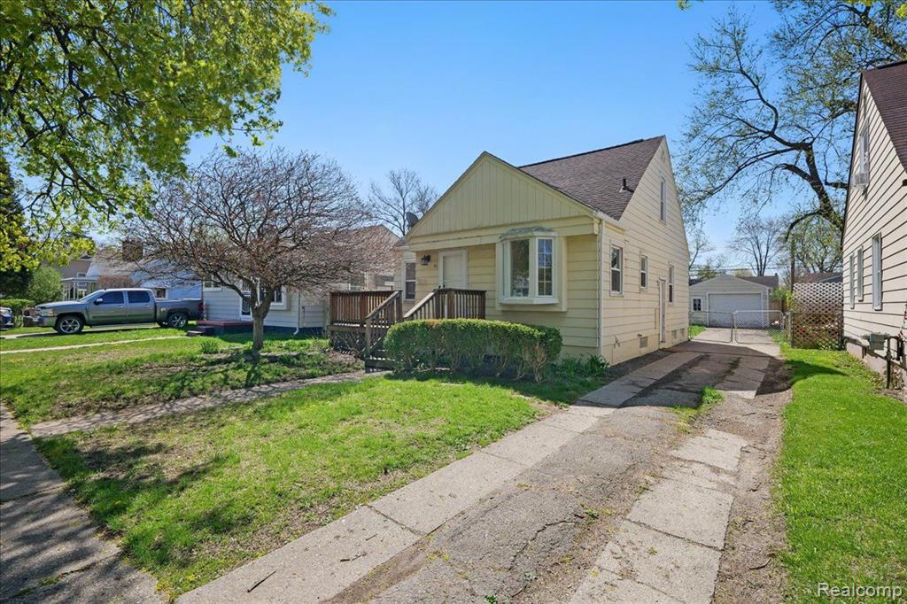 46 E LONGFELLOW Avenue, Pontiac, MI 48340 — Photo 3