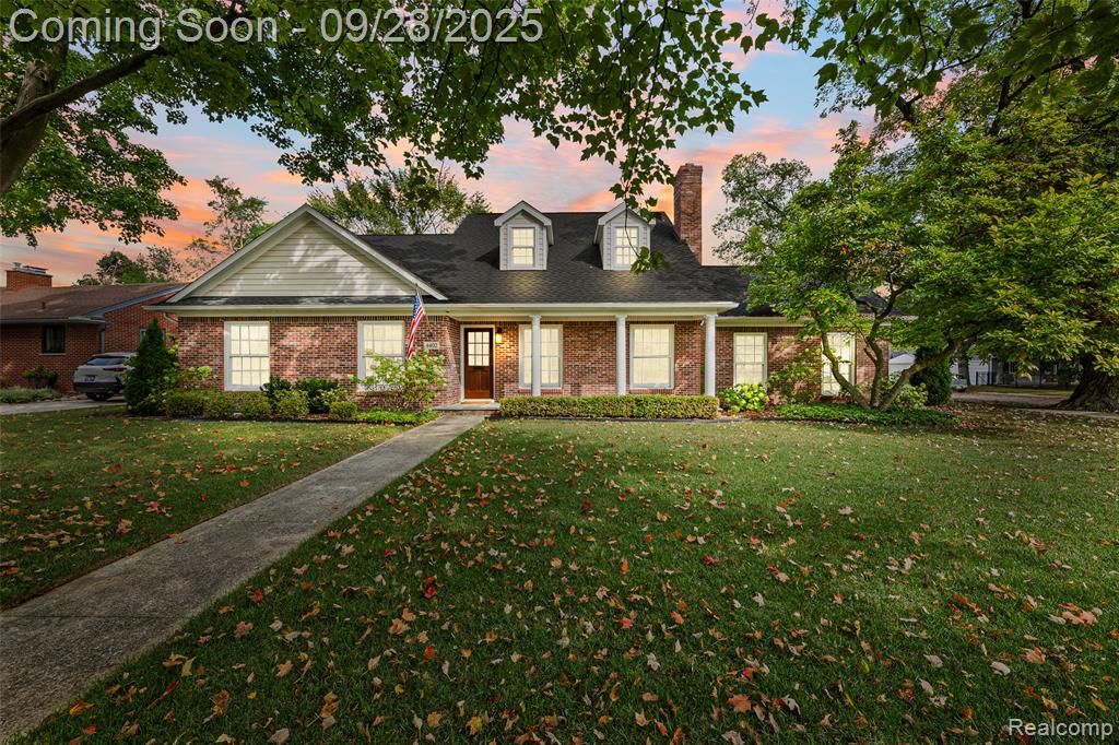 4402 Arlington Drive, Royal Oak, MI 48073 — Photo 2
