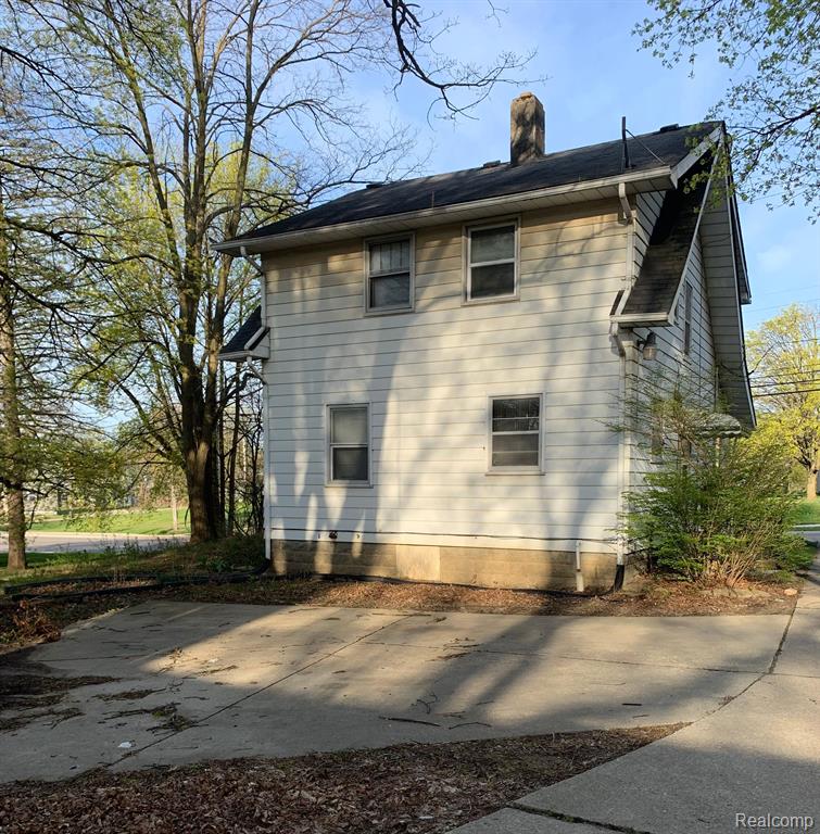 802 DUPONT Street, Flint, MI 48504 — Photo 4