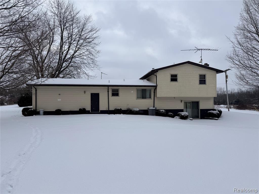 5376 Owosso Road, Fowlerville, MI 48836 — Photo 3