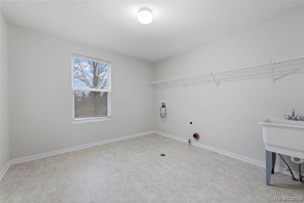 25835 Oberlin blvd, Novi, MI — Photo 27