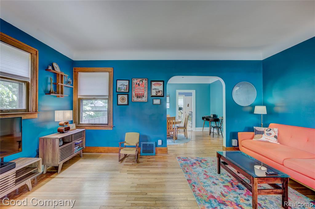 925 W Hazelhurst Street, Ferndale, MI 48220 — Photo 3