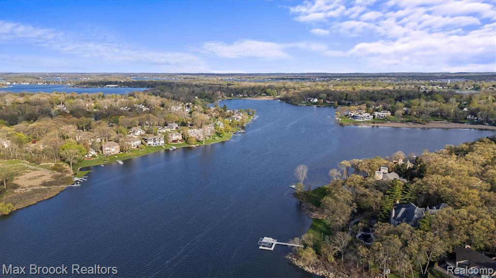 1832 Long Lake Shore Drive, Bloomfield Hills, MI 48302 — Photo 90