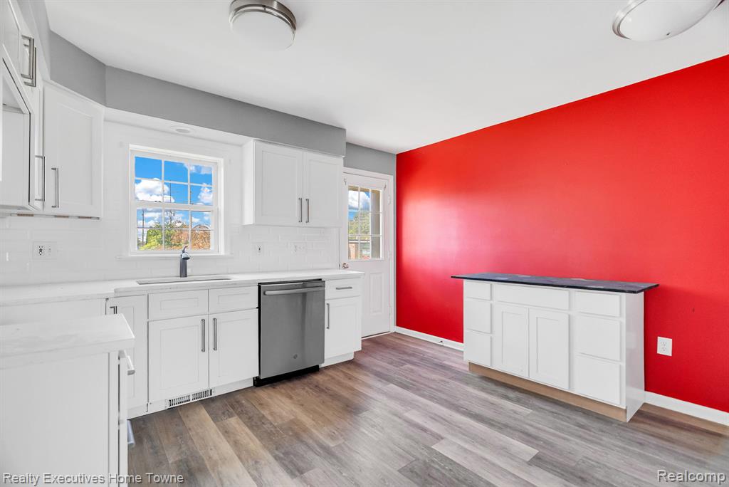 415 Hilton Road, Ferndale, MI 48220 — Photo 45