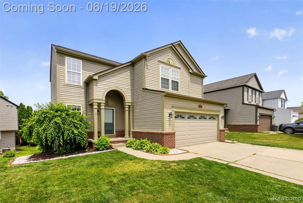5001 Meadow Crest Circle, Holly, MI 48442 — front exterior