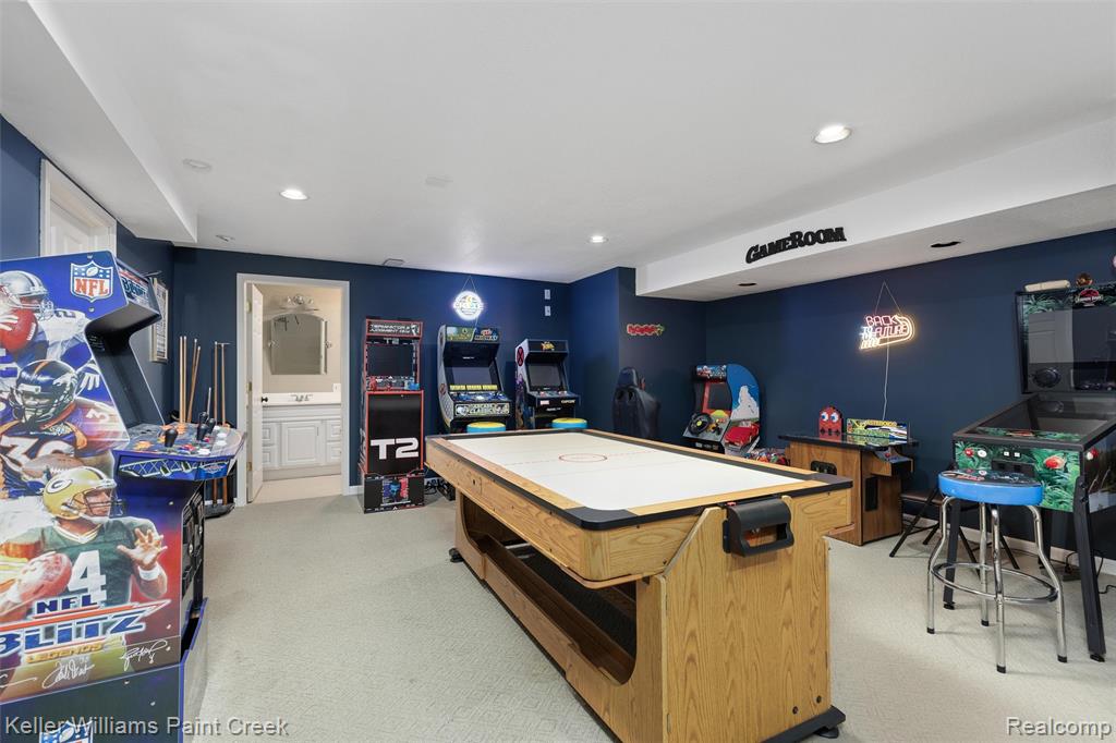 7537 Waterfall Drive, Grand Blanc, MI 48439 — Photo 27