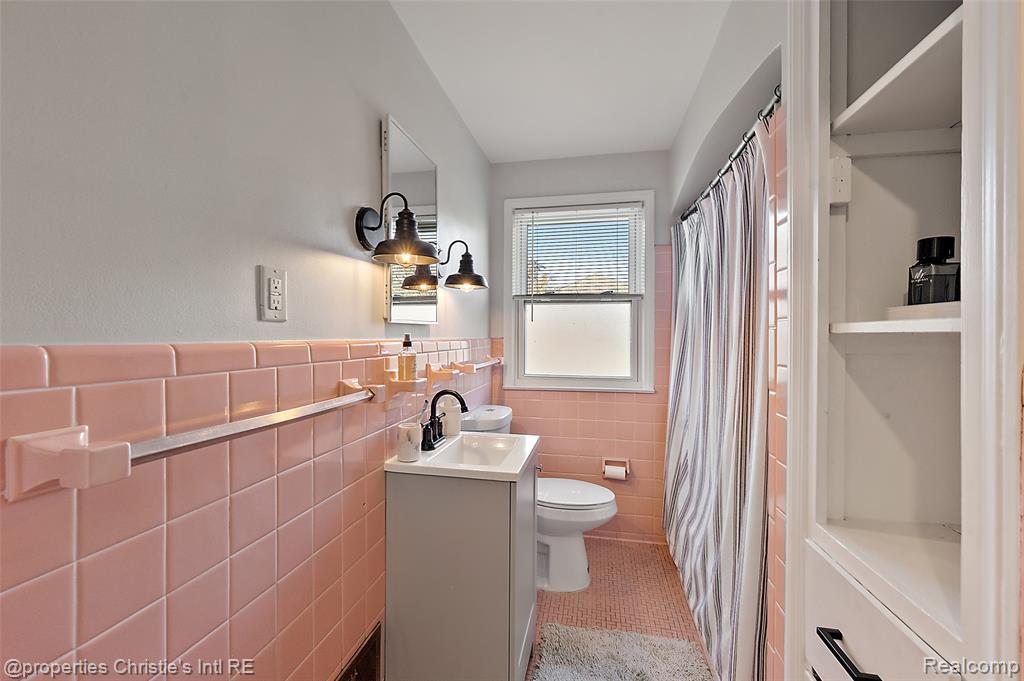 852 Harcourt Road, Grosse Pointe Park, MI 48230 — Photo 34