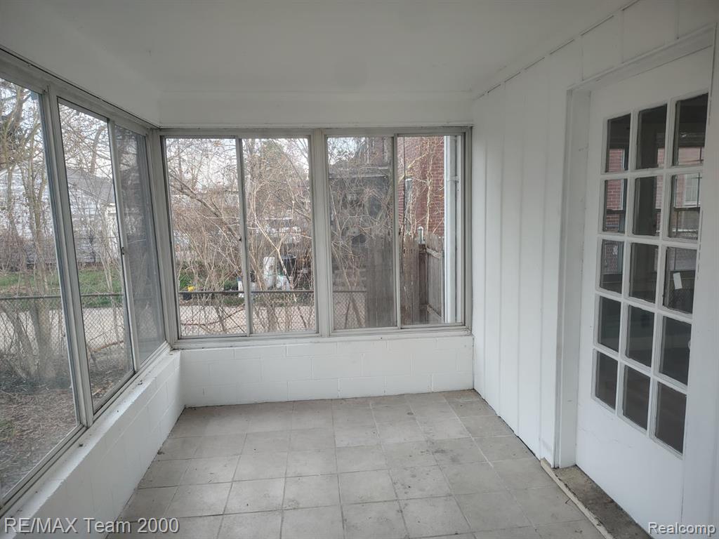 15092 Faust Avenue, Detroit, MI 48223 — Photo 4
