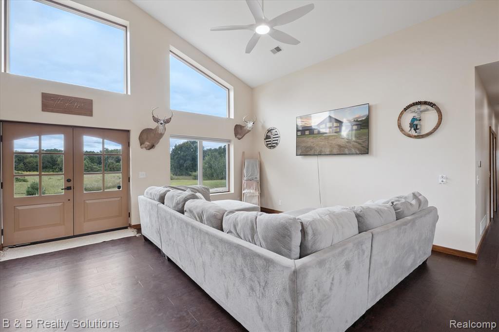 6318 Clear Lake Road, Imlay City, MI 48444 — Photo 7