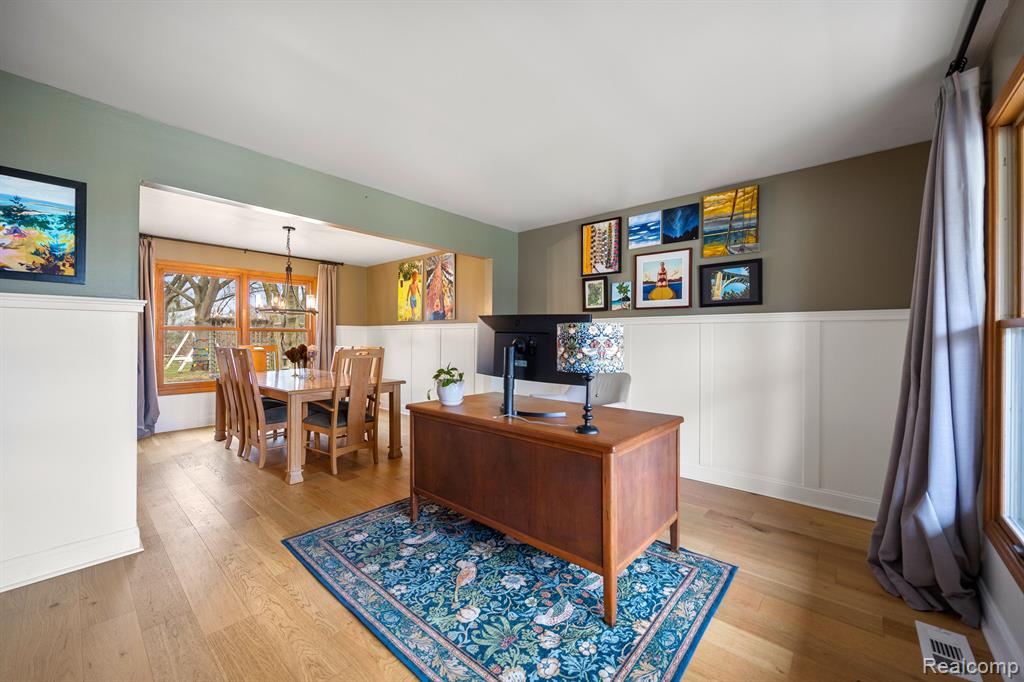 9043 Woods Edge Drive, Commerce Twp, MI 48382 — Photo 9