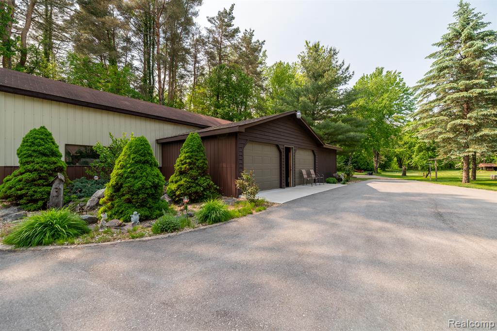 3591 Curry Road, Caro, MI 48723 — Photo 3