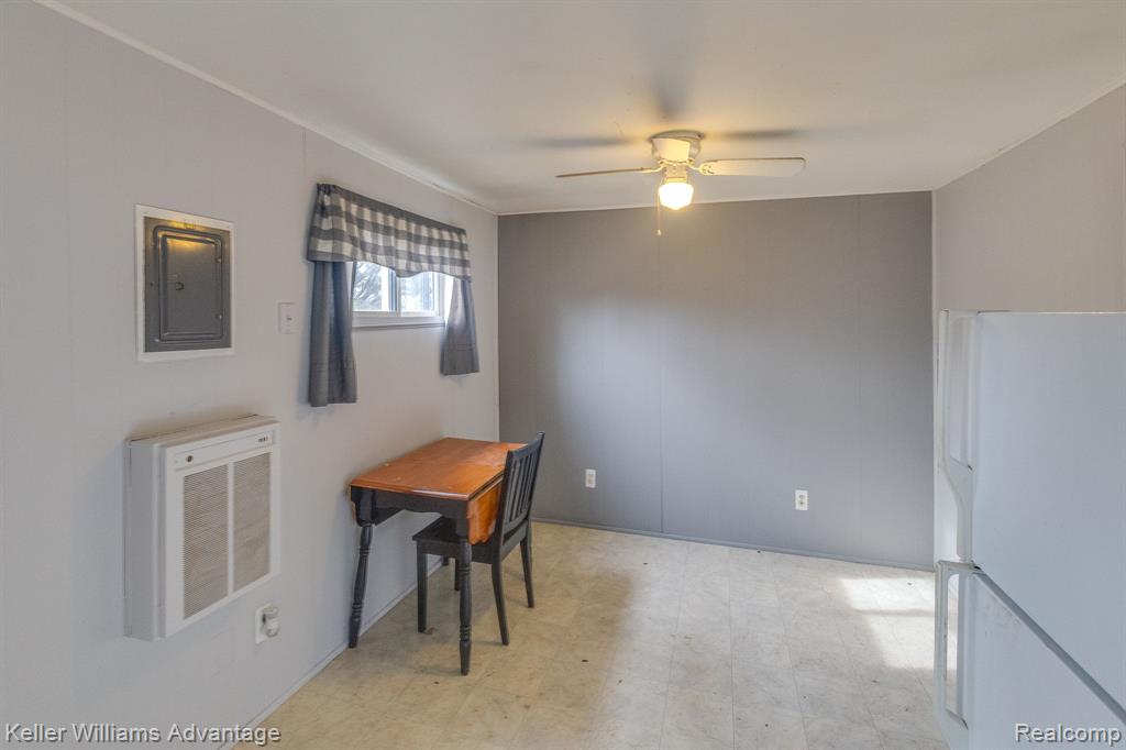 4104 Mayfair Street, Dearborn Heights, MI 48125 — Photo 23