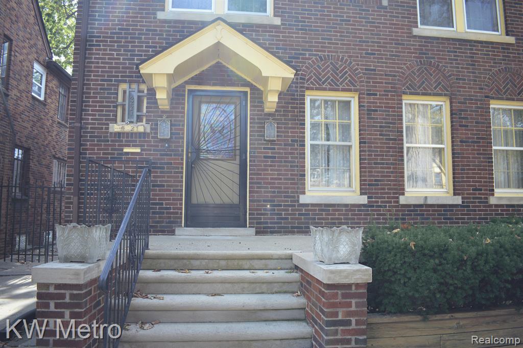 4221 FULLERTON Street, Detroit, MI 48238 — Photo 2