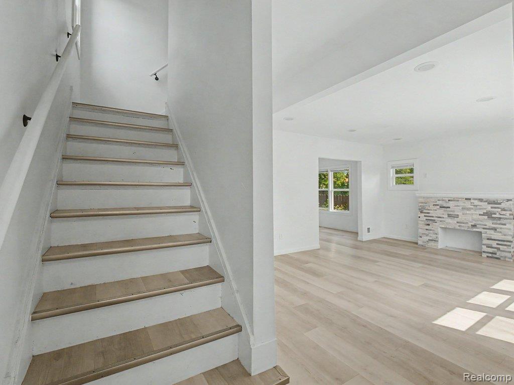 5584 Alter Road - Photo 4