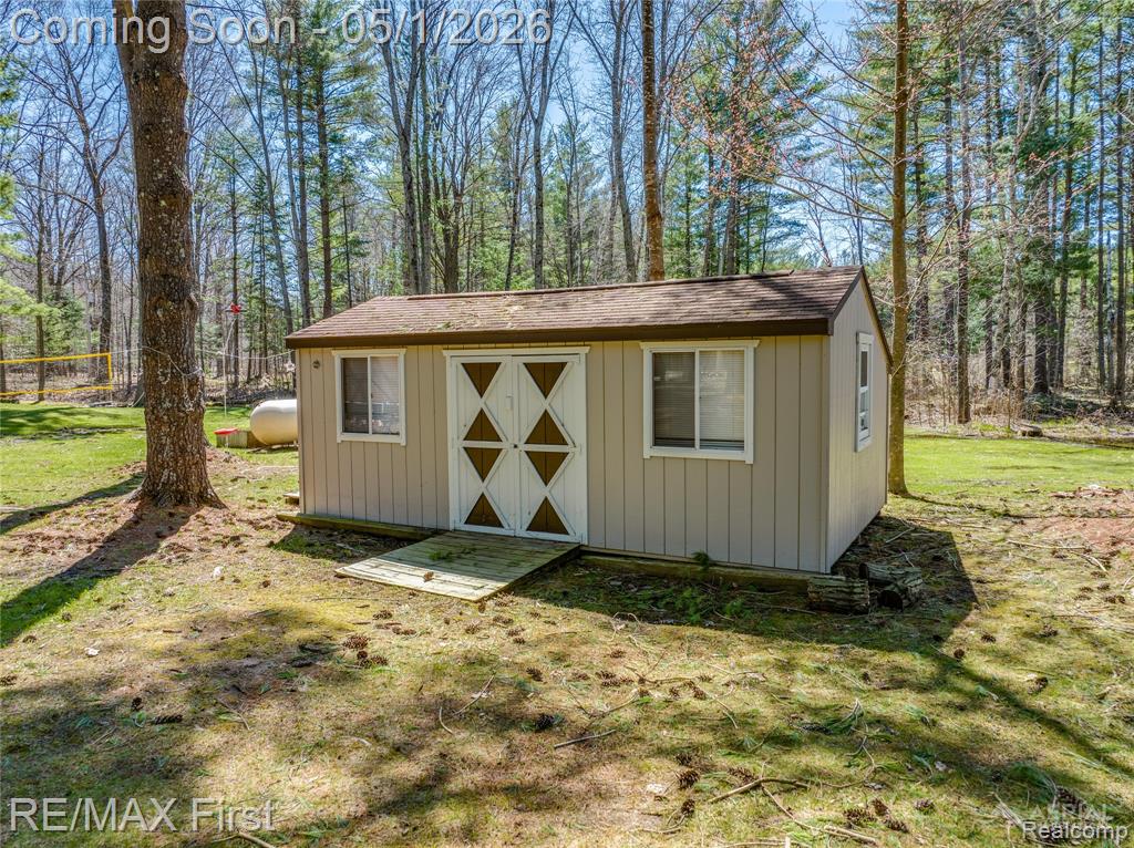 2063 Victoria Court, Lupton, MI 48635 — Photo 12